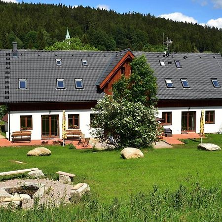 Penzion Jizerska Malina Bedrichov  Luaran gambar