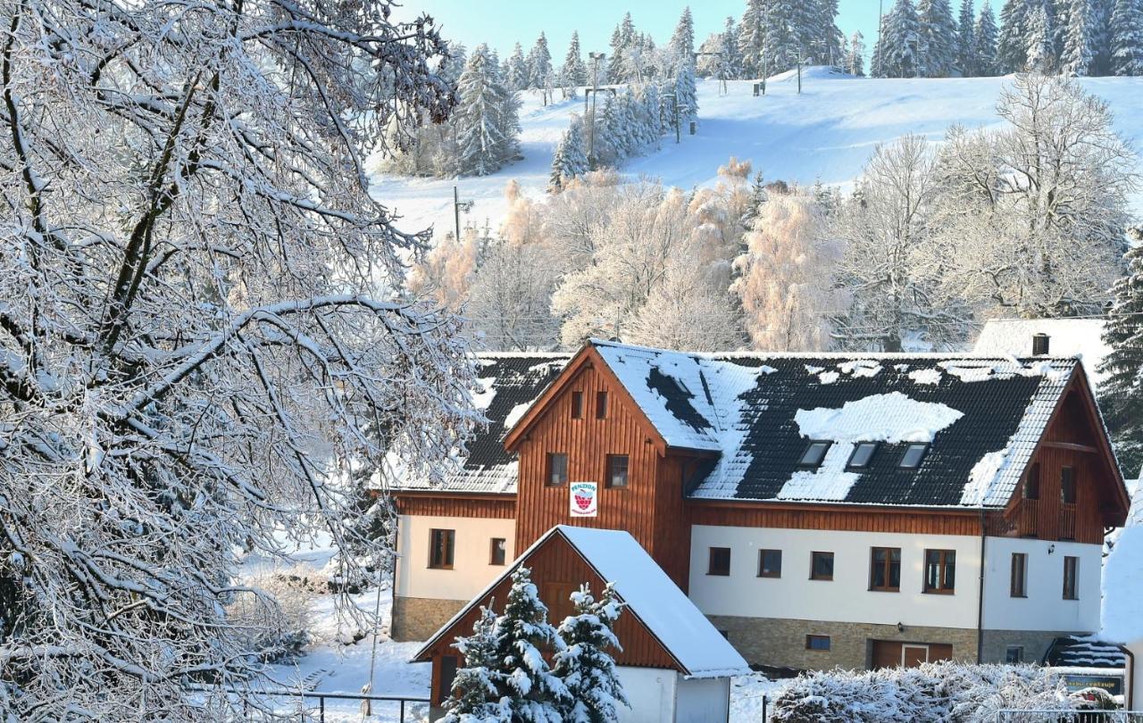 Penzion Jizerska Malina Bedrichov  Luaran gambar